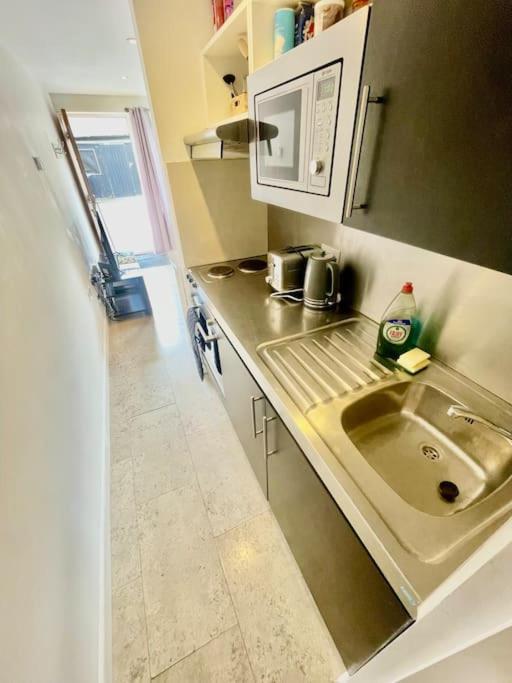 Cambridge City Centre Studio, Sleeps 3 Bagian luar foto