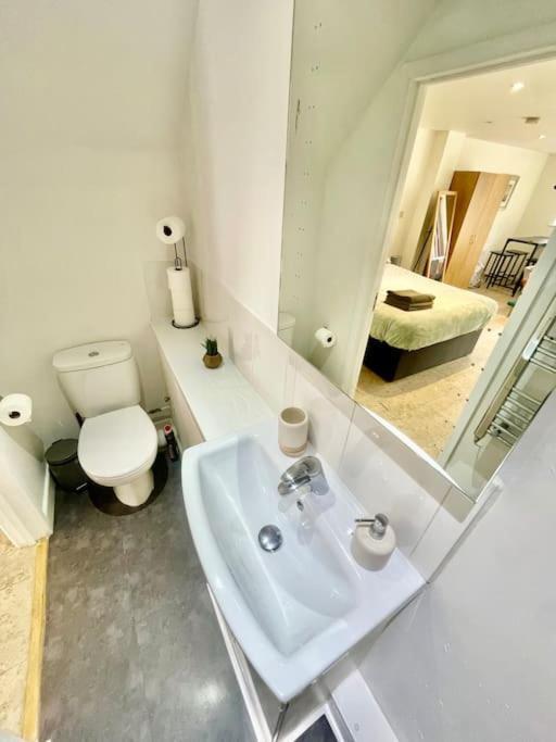 Cambridge City Centre Studio, Sleeps 3 Bagian luar foto