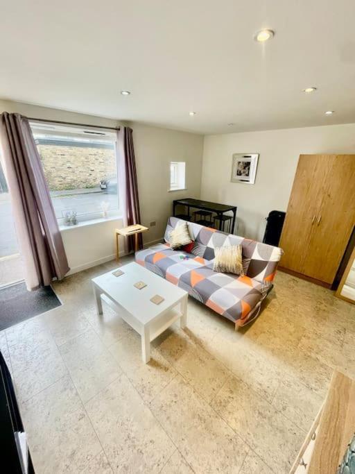 Cambridge City Centre Studio, Sleeps 3 Bagian luar foto